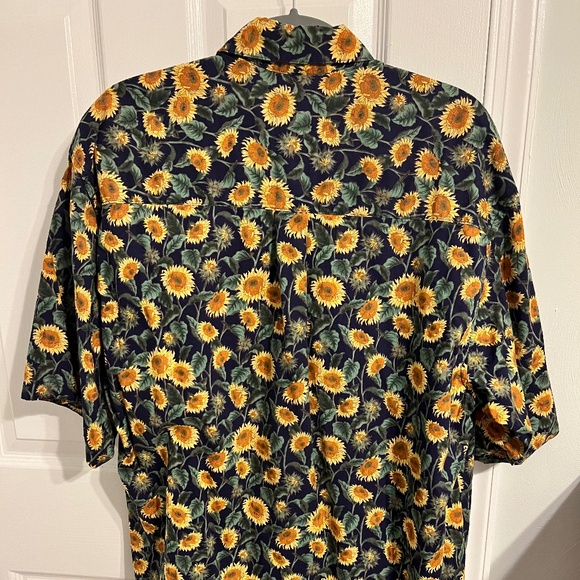 Vintage sunflower shirt - Picture 2 of 3